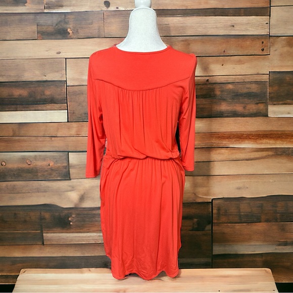 Like new, knee length dress, size L - Picture 2 of 6